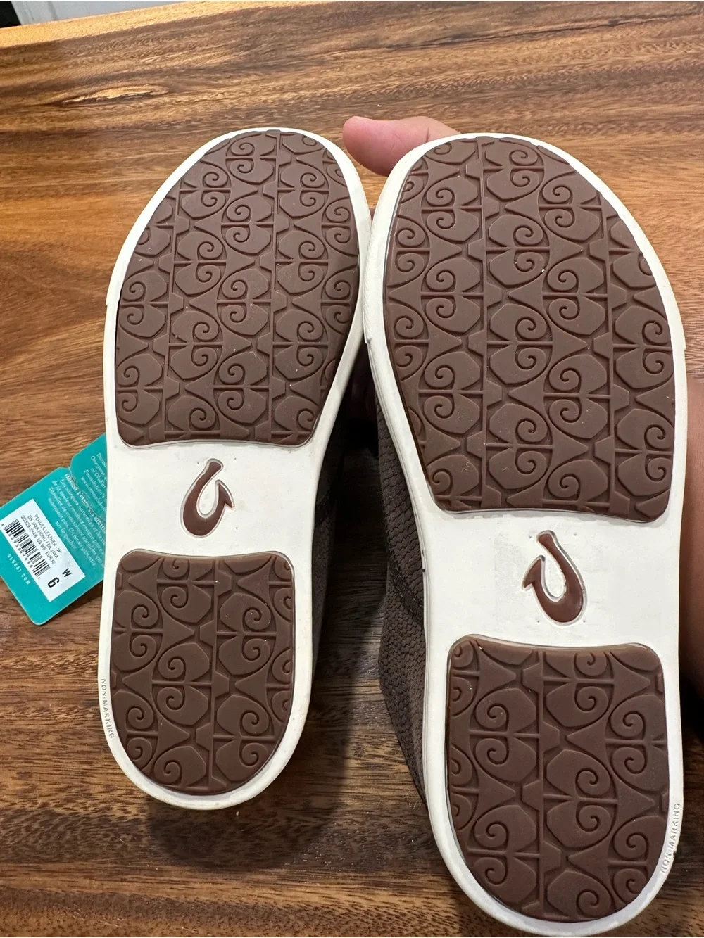 Olukai Pehuea Leather Dk Java Slip On ‘Clay Snake’ Sneakers  Womens Sz 6 BNWT DS